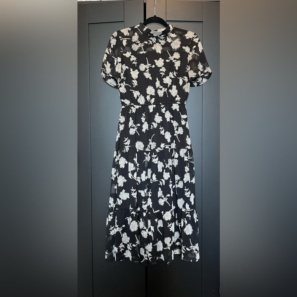 NWOT Lulus Floral Dressed Up Black Floral Print Midi Dress - Small